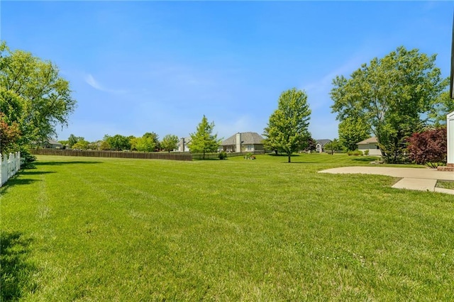 1602 SW Deer Run Rd, Oak Grove, MO 64075 - view of yard