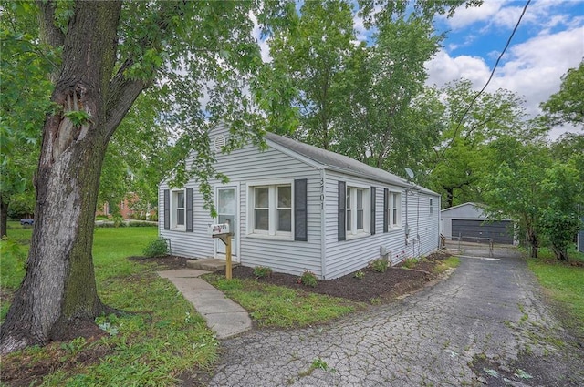 3701 S Sterling Ave, Independence, MO 64052 - photo 2