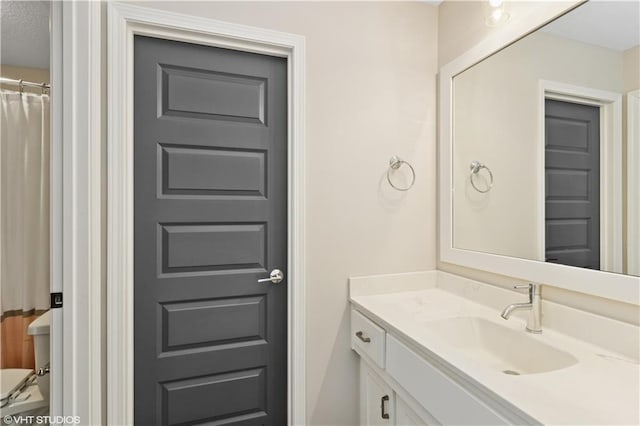 10429 W 170th Pl, Overland Park, KS 66221 - full bathroom featuring vanity