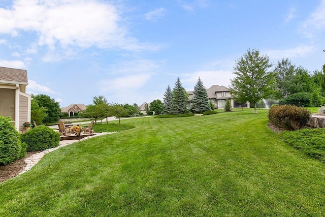 10309 S Oakcrest Ln, Olathe, KS 66061 - view of green lawn