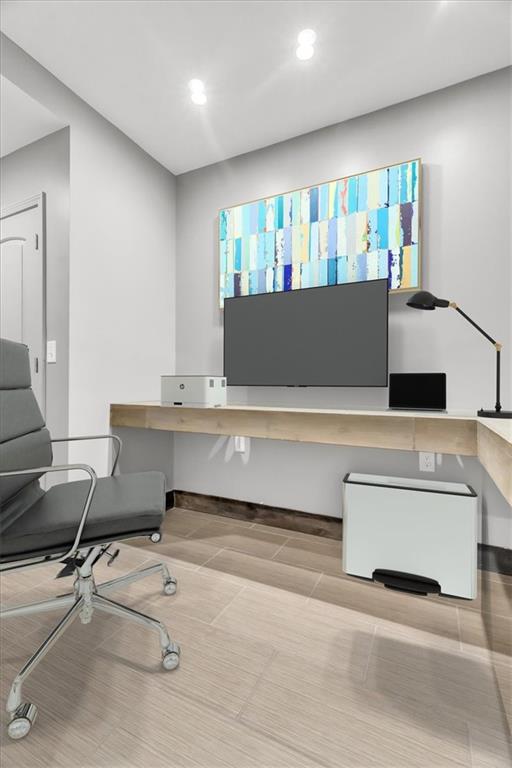 9101 W 158th St, Overland Park, KS 66221 - home office featuring recessed lighting