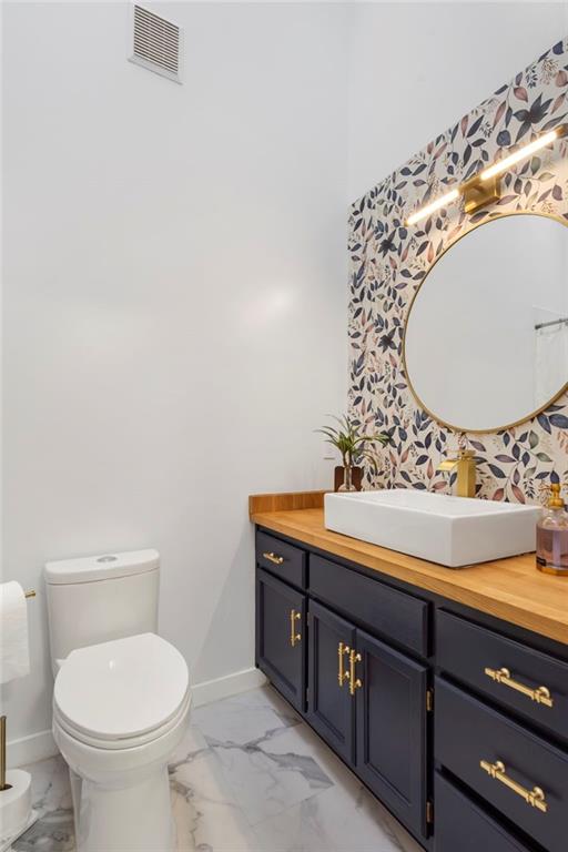 1828 NE Burgandy Cir, Lees Summit, MO 64086 - photo 9