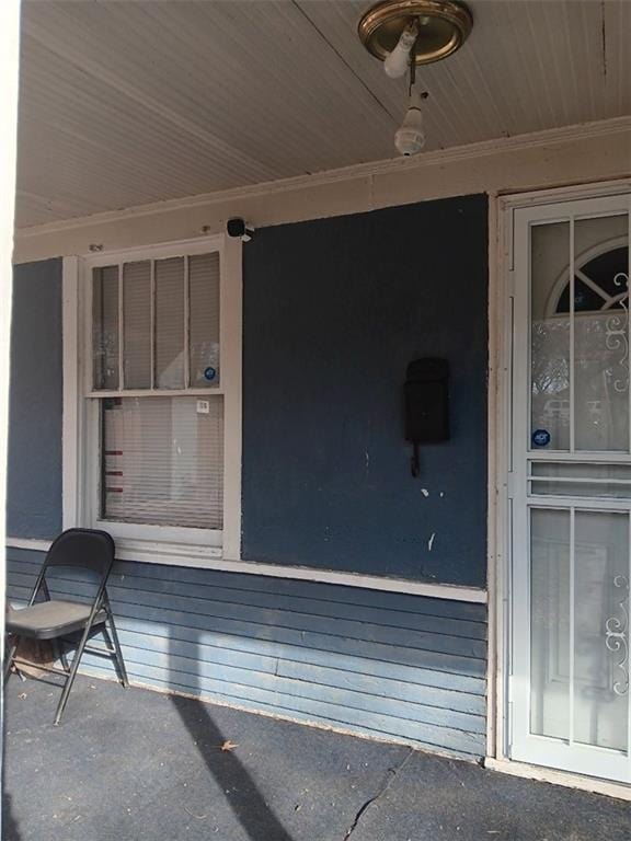 2539 Kensington Ave, Kansas City, MO 64127 - view of property entrance