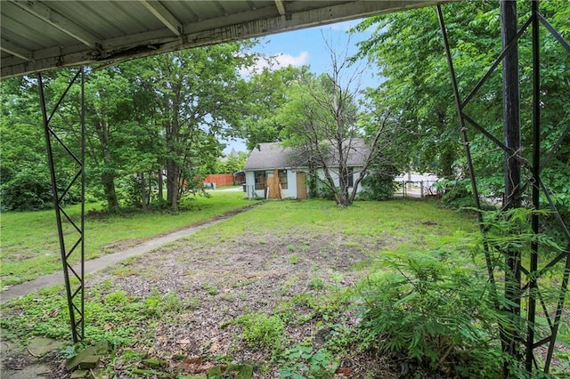1601 Stevens Ave, Parsons, KS 67357 - view of green lawn