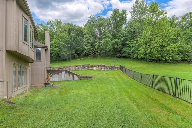 5706 NE Sapphire Pl, Lees Summit, MO 64064 - view of yard