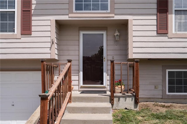 706 E 15th St E, Eudora, KS 66025 - view of exterior entry