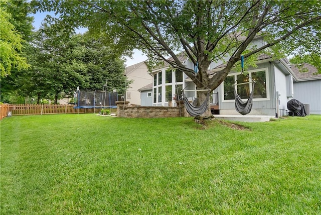 2705 W 137th Pl, Leawood, KS 66224 - view of yard featuring a trampoline