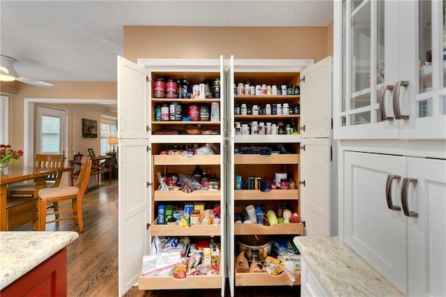 10500 Reeder St, Overland Park, KS 66214 - view of pantry