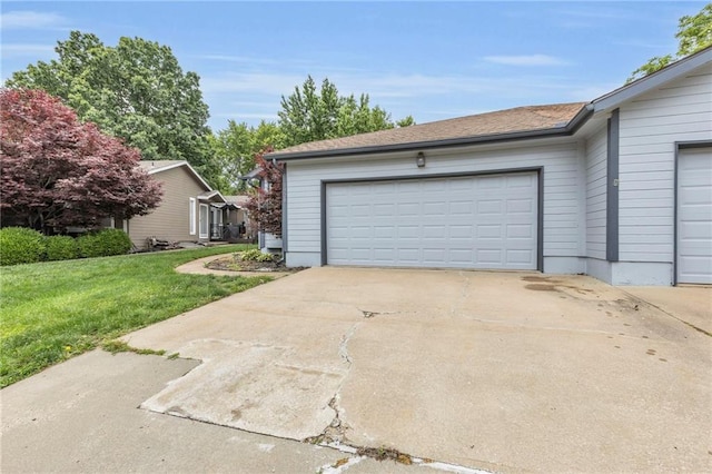 1528 E 123rd St, Olathe, KS 66061 - view of garage