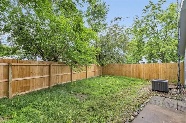 1528 E 123rd St, Olathe, KS 66061 - view of yard with central air condition unit