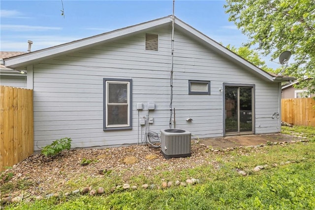 1528 E 123rd St, Olathe, KS 66061 - back of property with central AC unit