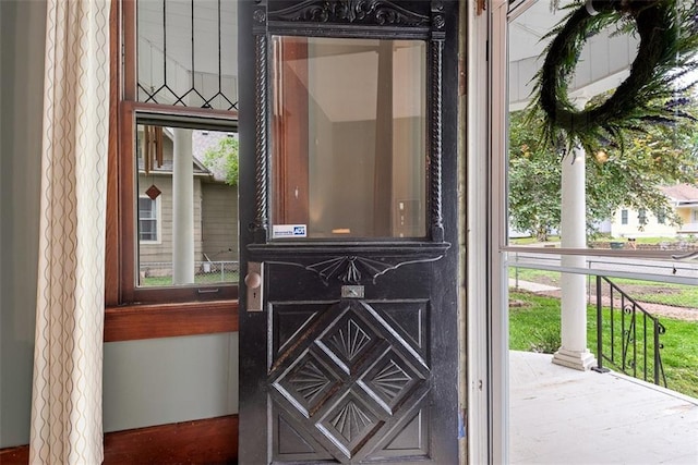 901 S 3rd St, Leavenworth, KS 66048 - view of property entrance