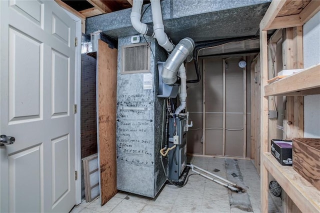 1501 Osage St, Leavenworth, KS 66048 - view of utility room