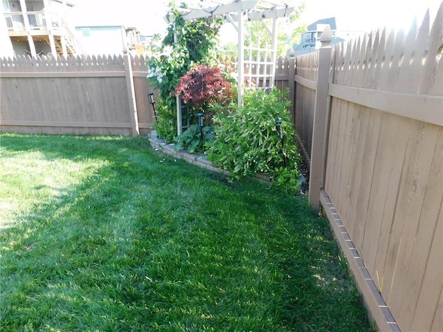 6418 N 141st St, Basehor, KS 66007 - view of yard
