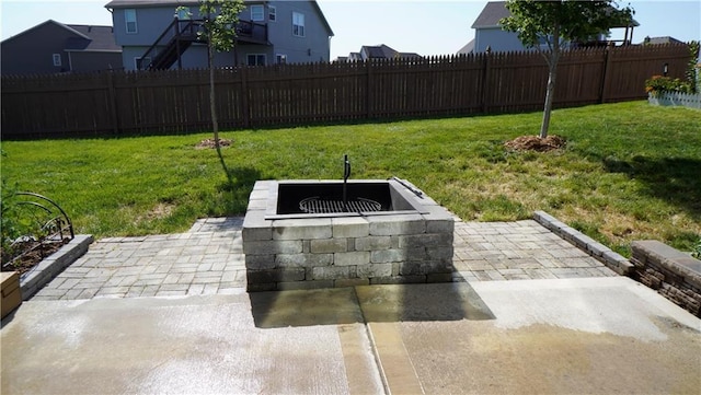 6418 N 141st St, Basehor, KS 66007 - view of yard with a patio
