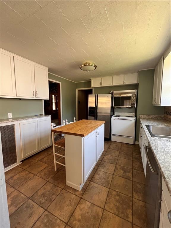 223 S Eddy St, Fort Scott, KS 66701 - photo 31