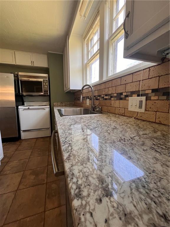 223 S Eddy St, Fort Scott, KS 66701 - photo 32