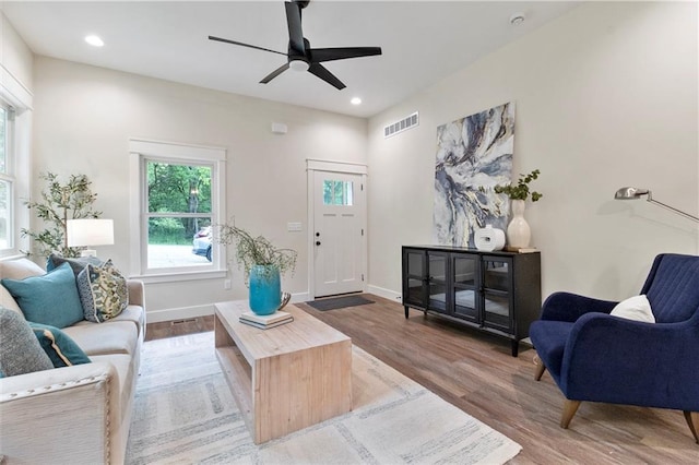 18 Beechwood Ln, Linn Valley, KS 66040 - living room featuring wood finished floors, a ceiling fan, recessed lighting, and baseboards