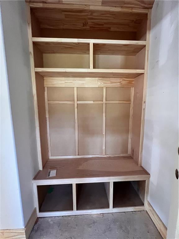 16500 Ingalls St, Gardner, KS 66030 - view of closet