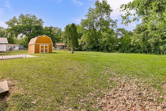 1036 Vilas St, Leavenworth, KS 66048 - view of yard with a barn and an outbuilding