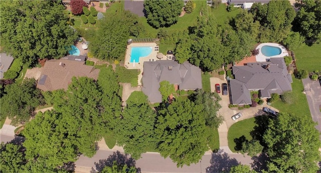 2210 W 69th Ter, Mission Hills, KS 66208 - bird's eye view of a pool area