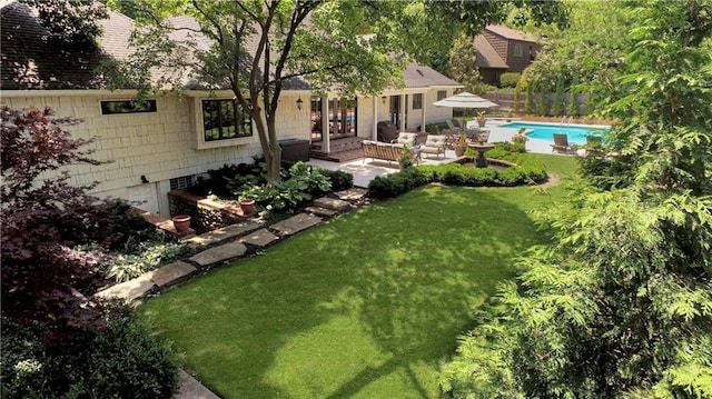 2210 W 69th Ter, Mission Hills, KS 66208 - view of yard featuring a patio area