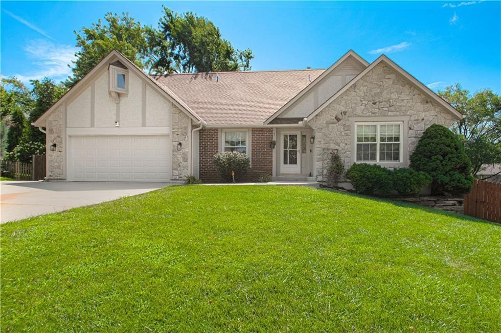 10419 W 50th Ter, Shawnee, KS 66203 - photo 1