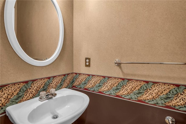 12726 S Rene St, Olathe, KS 66062 - bathroom featuring a sink