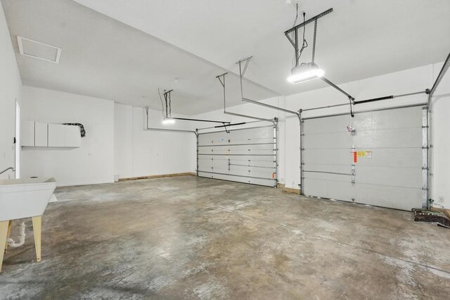 165 NE Hidden Ridge Ln, Lees Summit, MO 64064 - view of garage