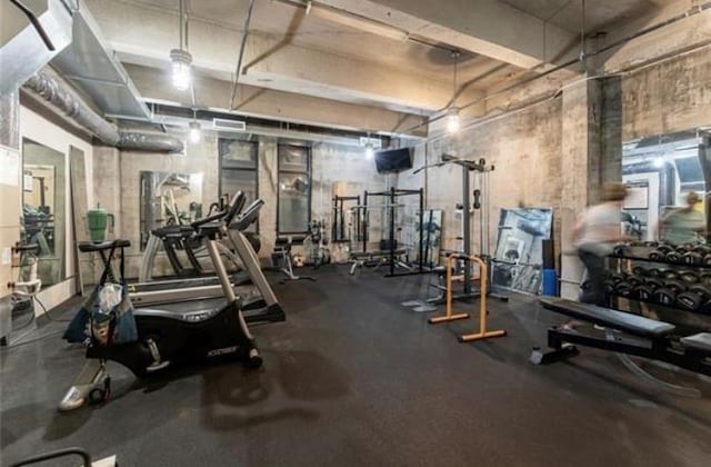 360 W Pershing Rd Unit 250, Kansas City, MO 64108 - view of workout area
