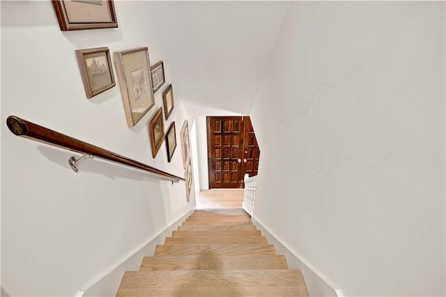 12000 Overbrook Rd, Leawood, KS 66209 - view of staircase