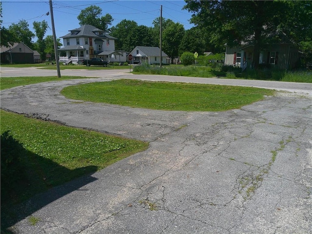 220 W State St, Erie, KS 66733 - view of grassy yard