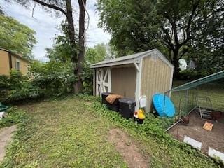 7231 Forest Ave, Kansas City, MO 64131 - view of grassy yard