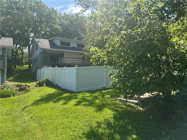 5365 Saratoga Dr, Mclouth, KS 66054 - view of yard