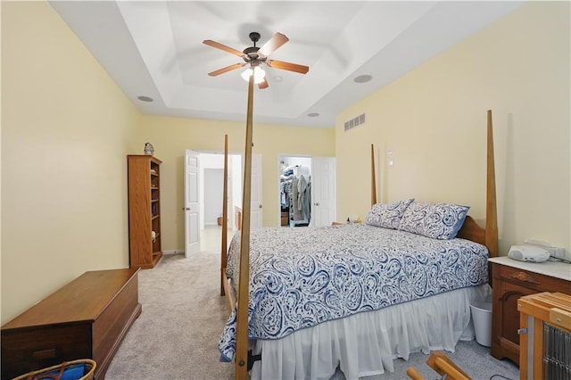 22480 W 113th St, Olathe, KS 66061 - bedroom with a raised ceiling, carpet flooring, a ceiling fan, and a closet