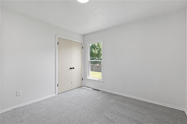9501 Glenwood St, Overland Park, KS 66212 - unfurnished room with carpet floors and baseboards