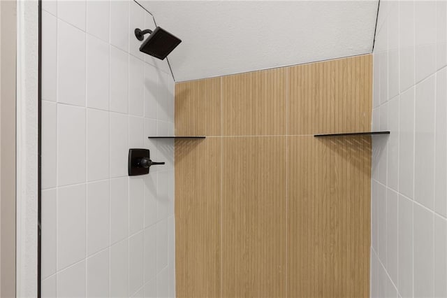 9501 Glenwood St, Overland Park, KS 66212 - bathroom view of tiled shower