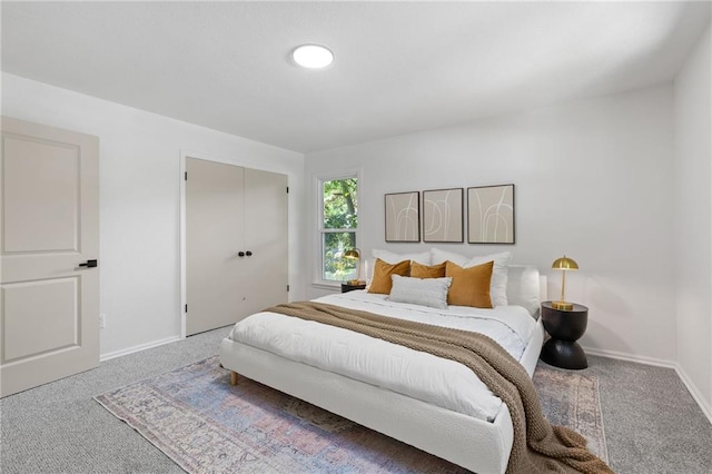 9501 Glenwood St, Overland Park, KS 66212 - carpeted bedroom featuring baseboards and a closet