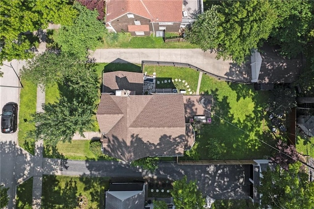 611 E 64th Ter, Kansas City, MO 64131 - drone / aerial view