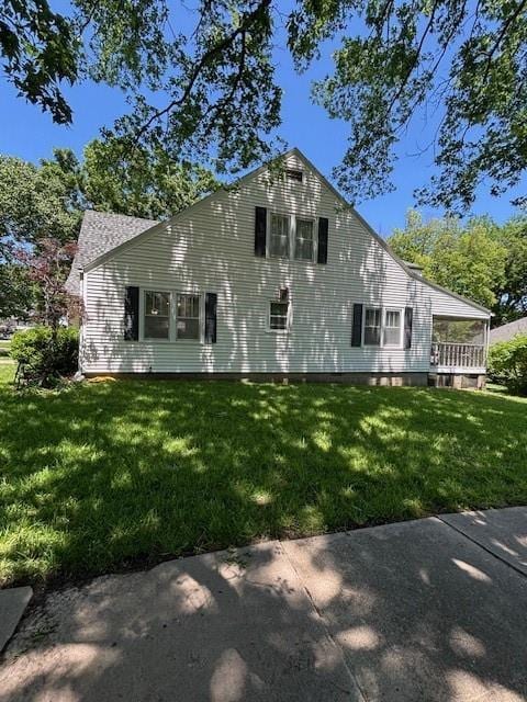 217 S 5th St, Burlington, KS 66839 - view of front of property with a front lawn