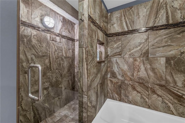 360 W Pershing Rd Unit 310, Kansas City, MO 64108 - view of full bath