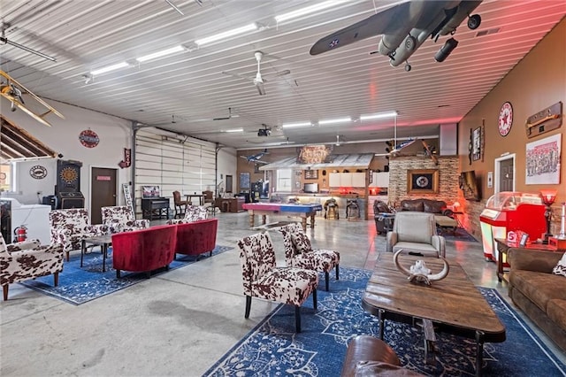14971 Fairmount Rd, Basehor, KS 66007 - living area featuring concrete flooring