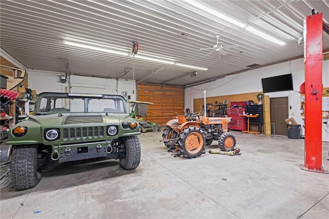14971 Fairmount Rd, Basehor, KS 66007 - view of garage