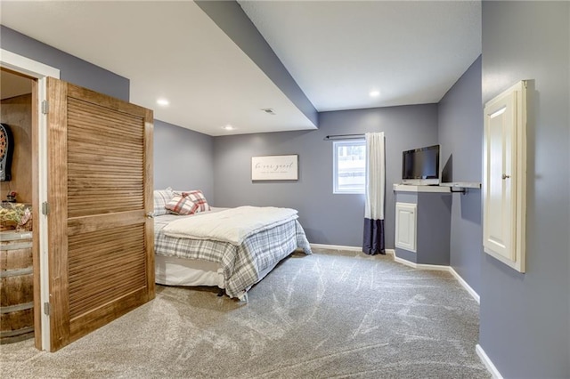 5204 W 166th St, Overland Park, KS 66085 - carpeted bedroom featuring baseboards and recessed lighting