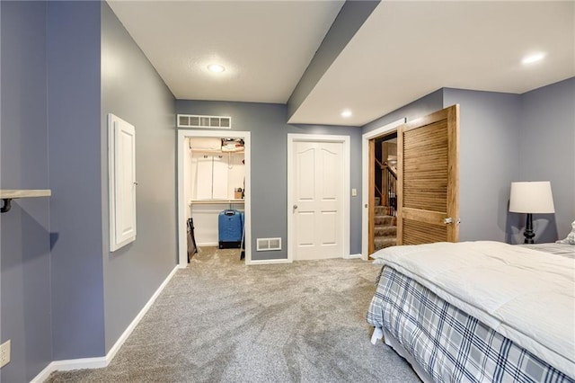 5204 W 166th St, Overland Park, KS 66085 - carpeted bedroom featuring baseboards, recessed lighting, and a closet