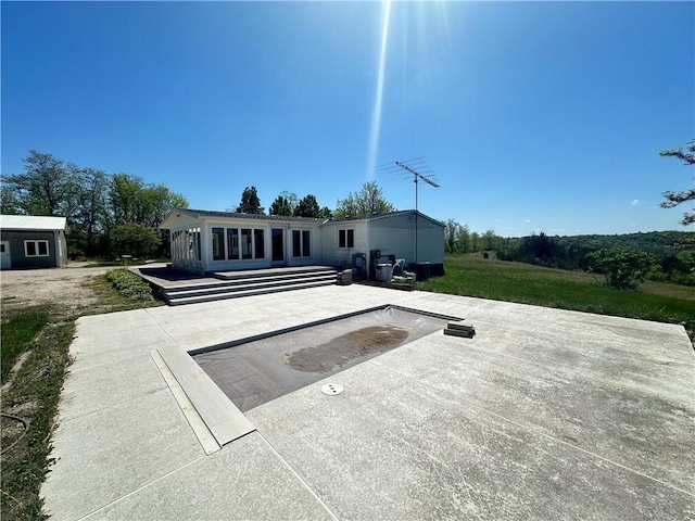 17795 K Hwy, Saint Joseph, MO 64505 - rear view of property featuring a patio area