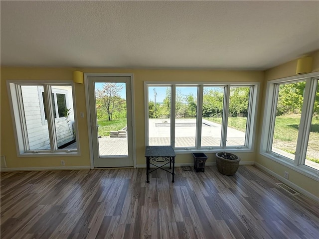 17795 K Hwy, Saint Joseph, MO 64505 - view of sunroom