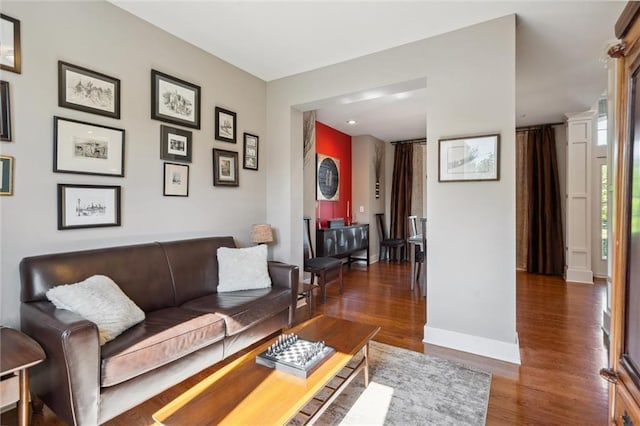 22404 S Roosevelt St, Spring Hill, KS 66083 - living area featuring wood finished floors, baseboards, and recessed lighting