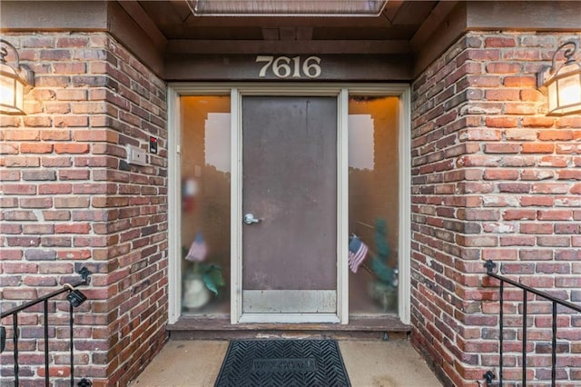 7616 W 59th Ter Unit 37, Overland Park, KS 66202 - entrance to property featuring brick siding