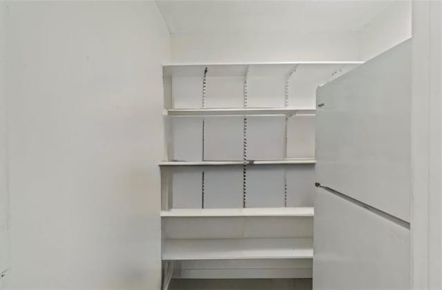 1038 N Woodland Ct, Oakwood, MO 64118 - view of walk in closet